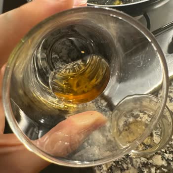 İce Tea Şeftali İçinde Gizemli Madde Şoku