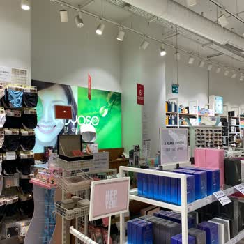 Mağaza Kapanışında Yaşanan Soğuk Karşılama Ve İletişim Eksikliği