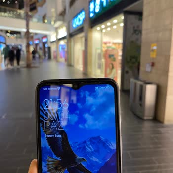 Mağaza Kapanışında Yaşanan Soğuk Karşılama Ve İletişim Eksikliği