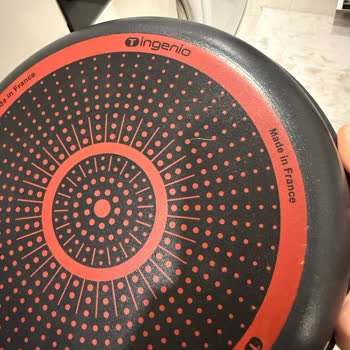 Hediye Tefal Setinde Derin Çizikler