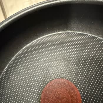 Hediye Tefal Setinde Derin Çizikler