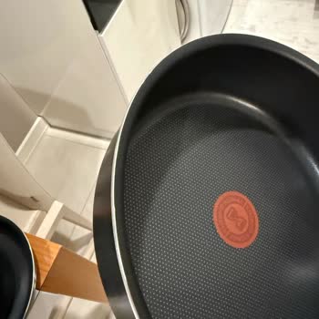 Hediye Tefal Setinde Derin Çizikler