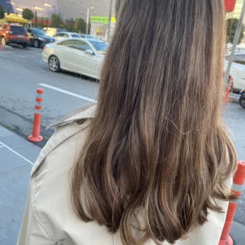 Saç Boyama Deneyiminde Hayal Kırıklığı: Vaat Edilen Ve Gerçek Arasındaki Uçurum