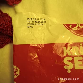 Kristal Şekerin İçindeki Yabancı Maddeler Şok Etti