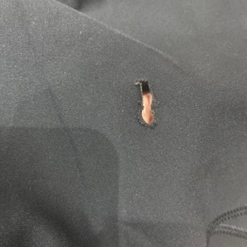 Beklenmedik Yırtık: Oysho Taytında Hayal Kırıklığı