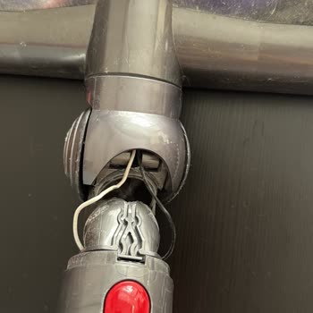 Dyson V10 Süpürge Başlığı Kırılma Sorunu