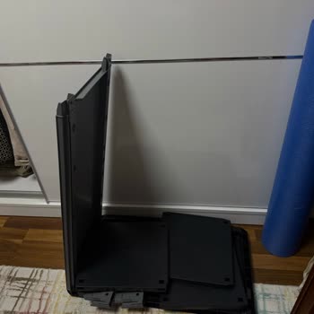 Eksik Ve Yanlış Gönderilen Dolap Parçaları İçin Çözüm Bekleyen Müşteri