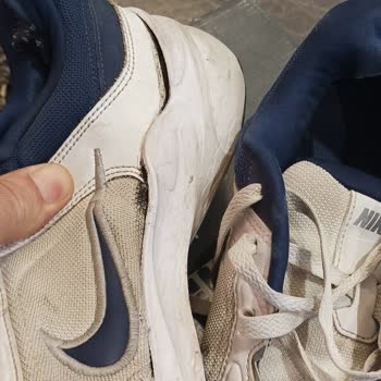 Nike Ayakkabıda Erken Deformasyon Sorunu