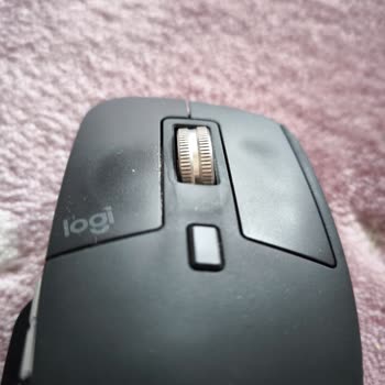 Logitech MX Master 3S: Kozmetik Sorunlar Ve Yetersiz Servis Desteği