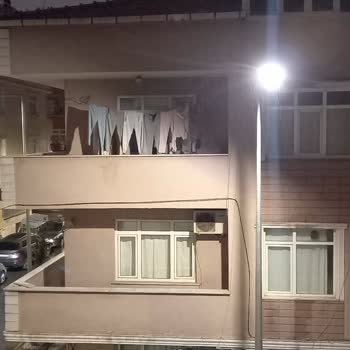 Aşırı Aydınlatma Nedeniyle Sağlık Sorunu Yaşayan Müşterinin Talebi