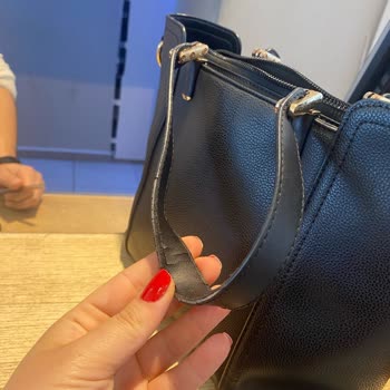 Hotiç Çanta Ve Ayakkabıda Kalite Sorunu