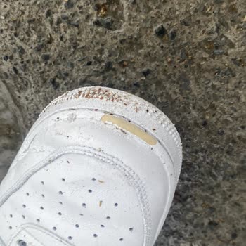 Boyası Akan Ayakkabılar: 3000₺'lik Hayal Kırıklığı