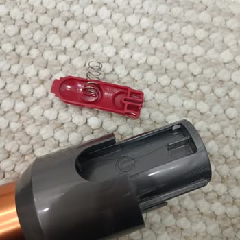 Dyson V10 Süpürge Kullanım Sorunları