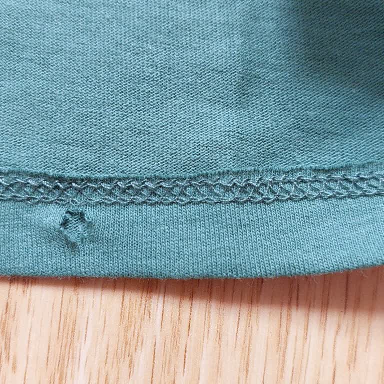 Delik T-shirt Ve Müşteri Hizmetleri Sorunu