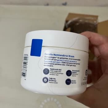 Cerave Feuchtigkeitscreme Haare und fehlender Schutz, möglicher Gebrauchtzustand