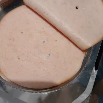 Namet Hindi Füme İçinde Plastik Parçalar