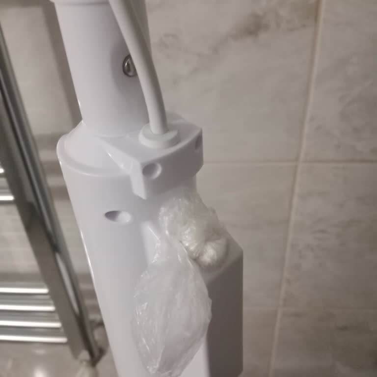 Eksik Parçalarla Geri Dönen Buharlı Mop