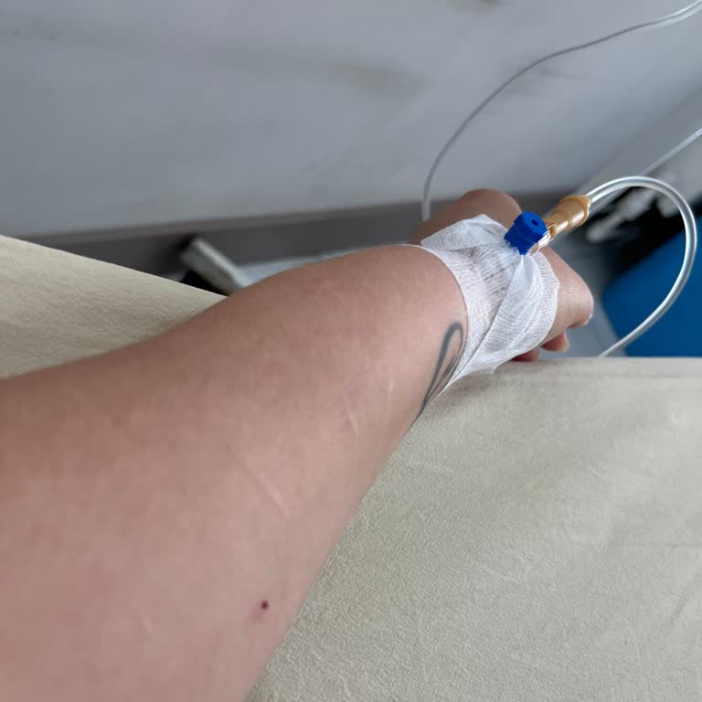 Yanlış Serum Uygulaması Sonucu Şişen Kol