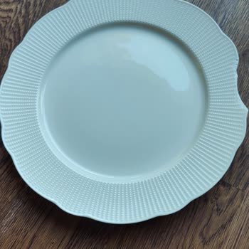 Kütahya Porselen Tabaklar Makineden Kırık Çıktı