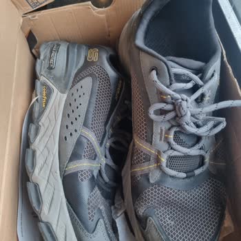 Pahalı Skechers Ayakkabıda Tüylenme Ve Açılma Sorunu