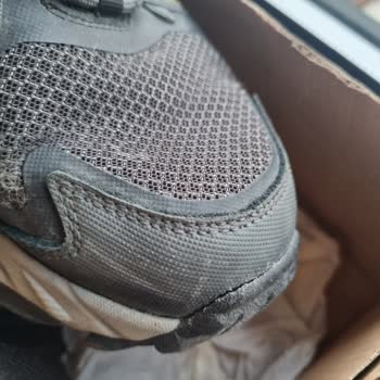 Pahalı Skechers Ayakkabıda Tüylenme Ve Açılma Sorunu