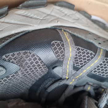 Pahalı Skechers Ayakkabıda Tüylenme Ve Açılma Sorunu