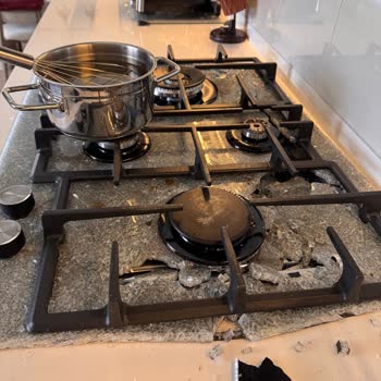 Ferre Cam Ocağın Tehlikeli Patlaması Ve Yetersiz Çözüm