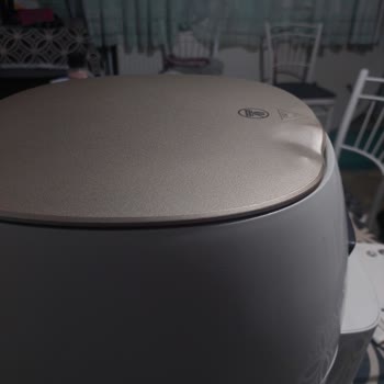 Philips Airfryer Üst Kısmı İçine Çöktü