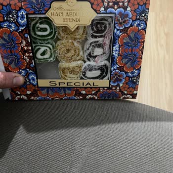 Görsel Aldatmacası: Boş Lokum Kutusu