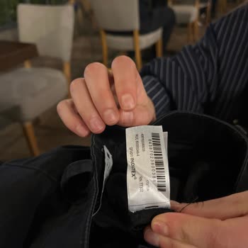 Zara Mağaza Müdürüyle Yaşanan Pantolon Solma Sorunu