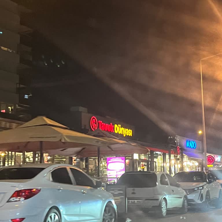 Tavuk Dünyası'nda Eksik Porsiyon Ve Kötü Hizmet Deneyimi