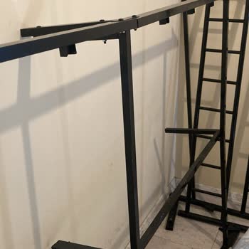 Hft Home'dan Aldığım Karyola 3 Ayda Kırıldı