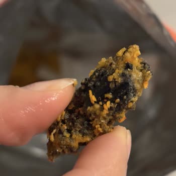 Doritos Peynirli'den Çıkan Gizemli Madde