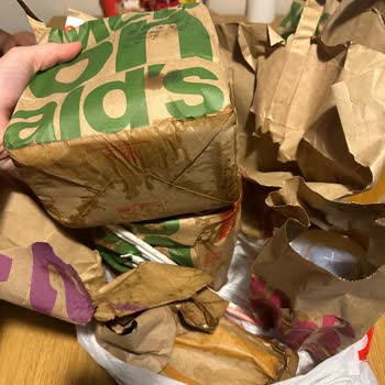 McDonald's Siparişimde Eksik Ürün Ve Dökülen Kolalar Şoku