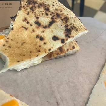 Danilo's Pizza Restoranda Hijyen Sorunu Ve Kötü Muamele