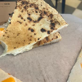 Danilo's Pizza Restoranda Hijyen Sorunu Ve Kötü Muamele