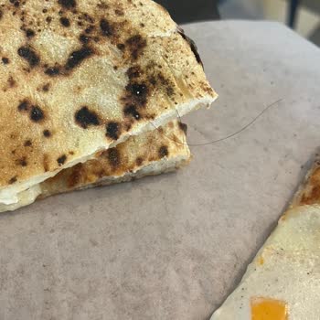 Danilo's Pizza Restoranda Hijyen Sorunu Ve Kötü Muamele