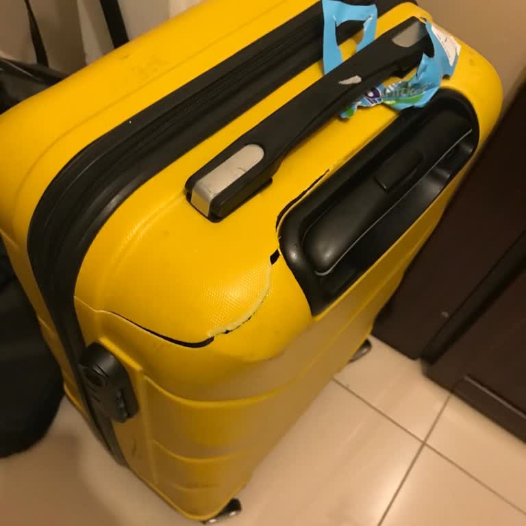 Kırılan Bavulun Ardından Gelen Hayal Kırıklığı