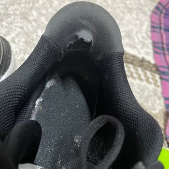 Nike Ayakkabıda Kumaş Hatası Ve In Street’in İade Reddi