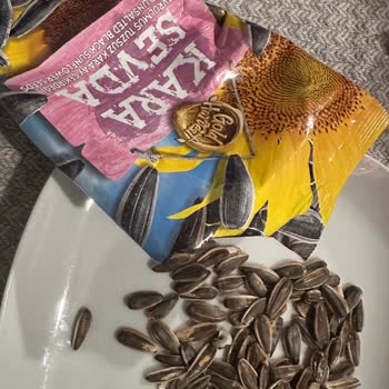 Migros'tan Aldığım Çekirdek Paketinden Salyangoz Çıktı!