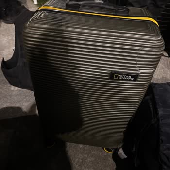 Kırık Bavul Ve İlgisiz Hizmet