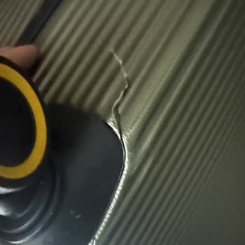 Kırık Bavul Ve İlgisiz Hizmet