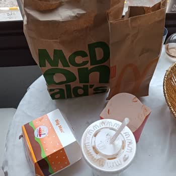 Yanlış Sipariş Ve Eksik Ürün: Minecraft Big Mac Menüsü Sorunu