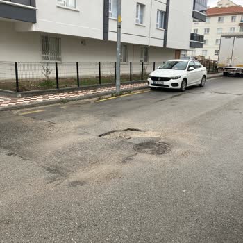 Pursaklar Belediyesi Tamir Sonrası Çöken Asfalt