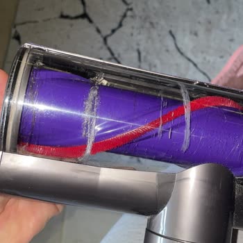 I Received the Wrong Dyson V15 Carpet Head and It Constantly Gets Tangled