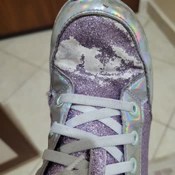 Sketchers Çocuk Botlarının Simleri 3 Ayda Döküldü
