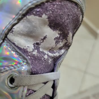 Sketchers Çocuk Botlarının Simleri 3 Ayda Döküldü