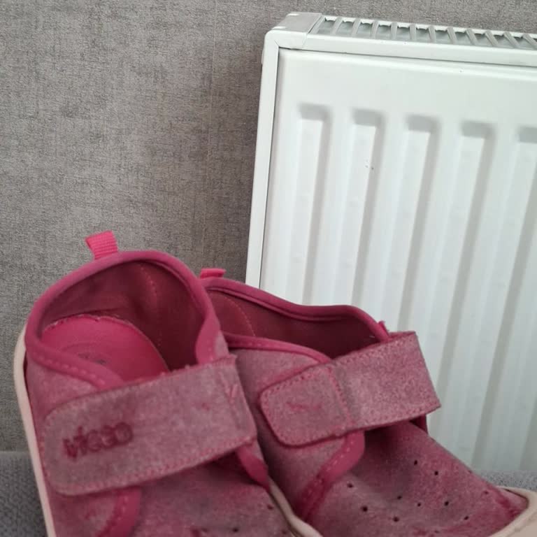 Vicco Ayakkabının Renginin Solması Ve Sertleşmesi