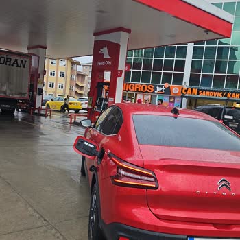 Araç Kiralama Kabusu: Boş Depo Ve Yolda Kalma Sorunu