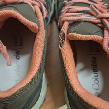 Columbia Ayakkabıda Açılma Sorunu